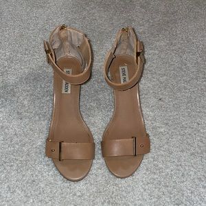 Steve Madden nude wedge sandals